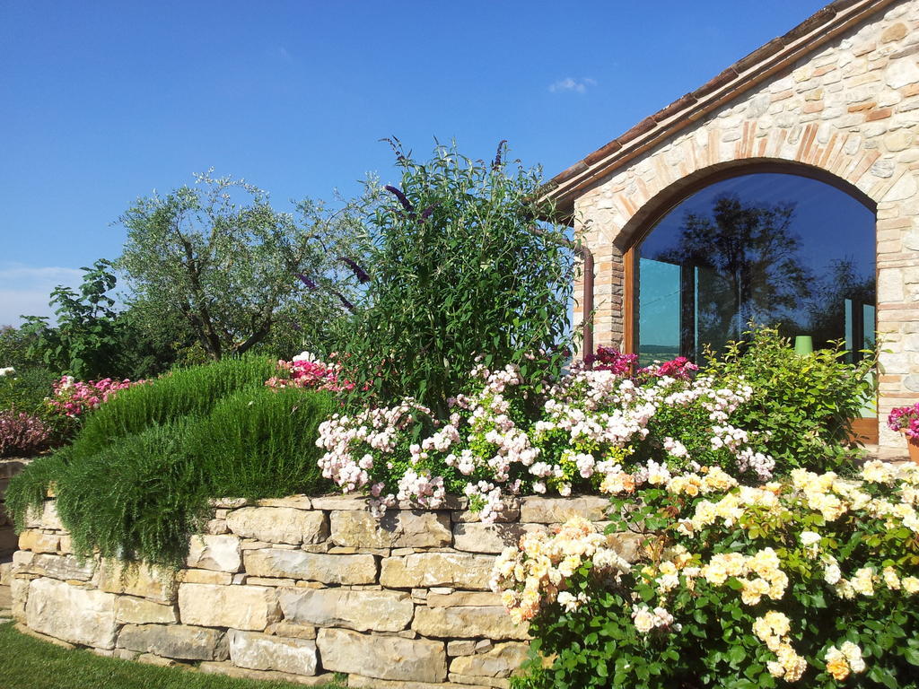 Agriturismo La Torraccia Тоди Экстерьер фото