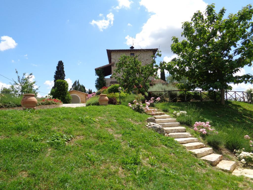 Agriturismo La Torraccia Тоди Экстерьер фото
