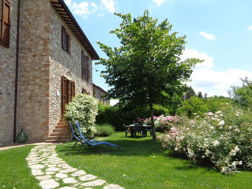 Agriturismo La Torraccia Тоди Экстерьер фото