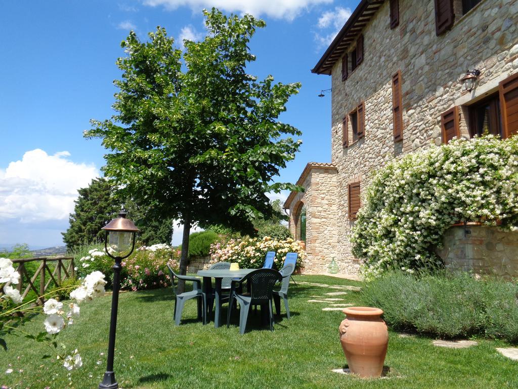 Agriturismo La Torraccia Тоди Экстерьер фото